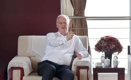 【媒体报道】鲁道夫沙尔平  助力fb体育与橡胶产业升级