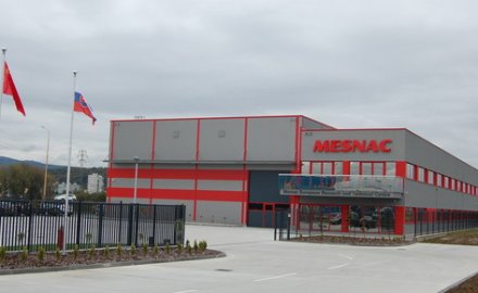 fb体育欧洲新厂启用 研发生产服务升级