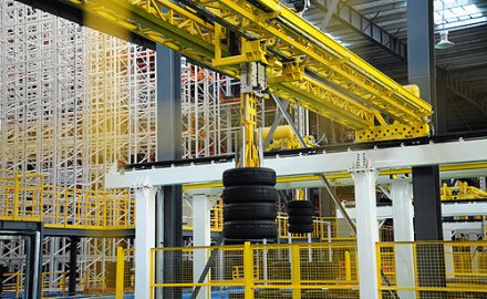 fb体育“橡胶轮胎智能分拣、调度与仓储物流集成系统”达到国际先进水平